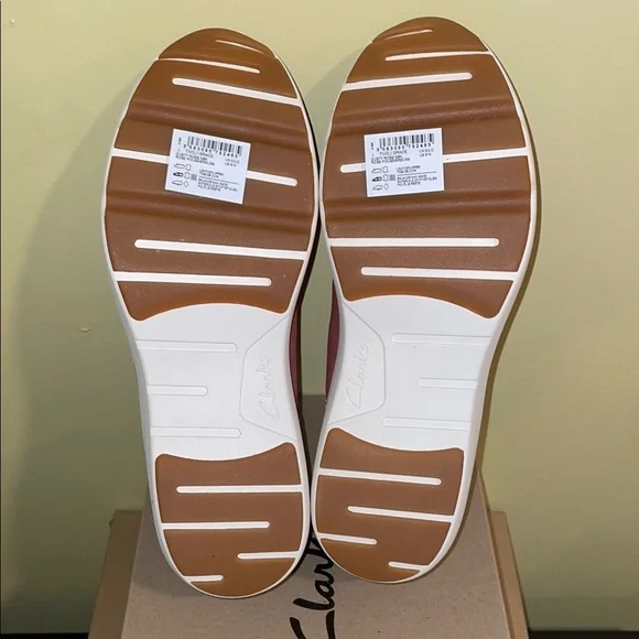 Sporty Clarks Tivoli Grace Leather Dusty Rose Perforated Sneakers Size 8 NWT - Picture 7 of 8